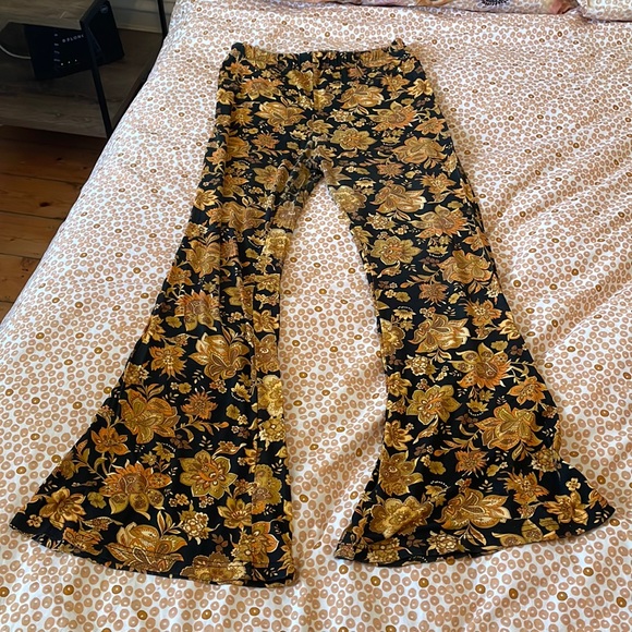 Ghanda Pants - Floral flared pants